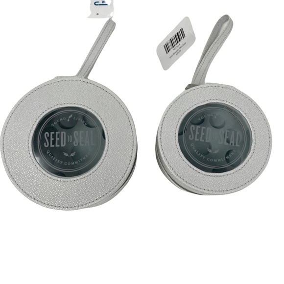 Young Living Set of 2 Round Oil Case, 5 & 15ml NWT